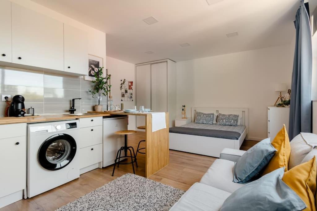 Stylish And Elegant Studio - Best View And Location In Coimbra Downton Exterior foto